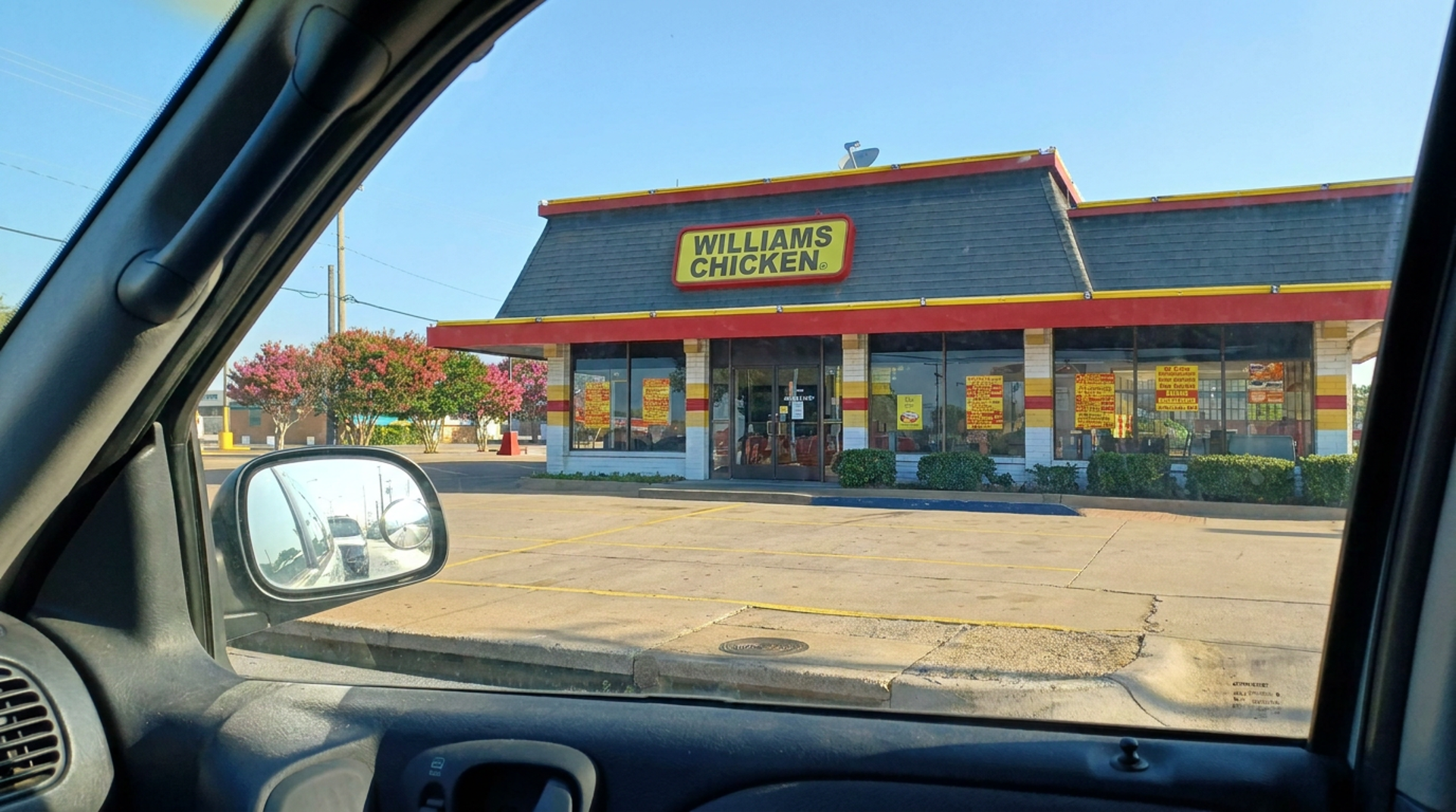 Williams Fried Chicken - Kiest Boulevard
